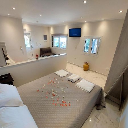 Guest House Tsanes Pinakokhorion Bagian luar foto