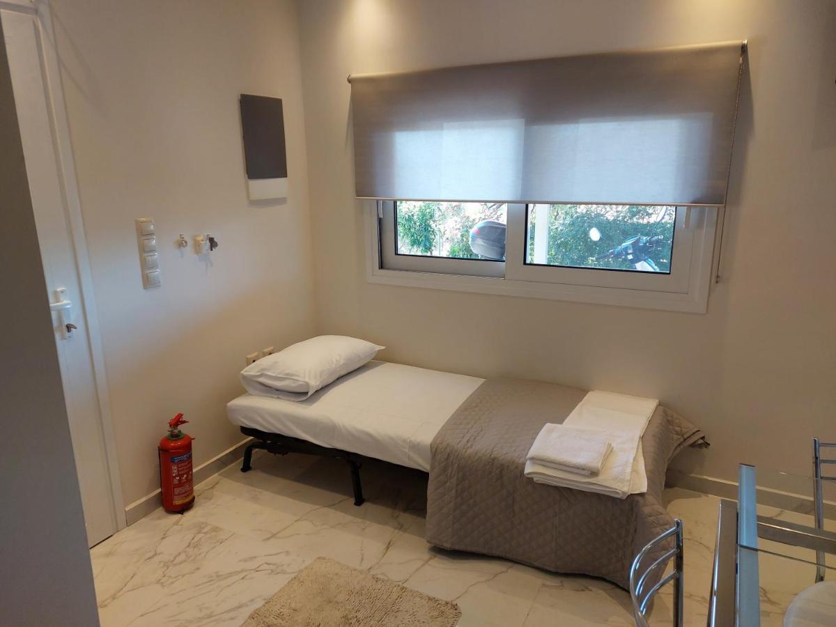 Guest House Tsanes Pinakokhorion Bagian luar foto